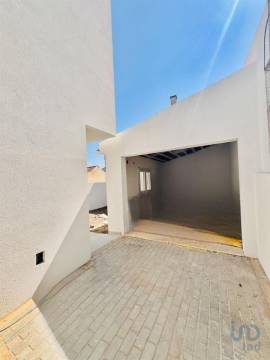 House in Sesimbra