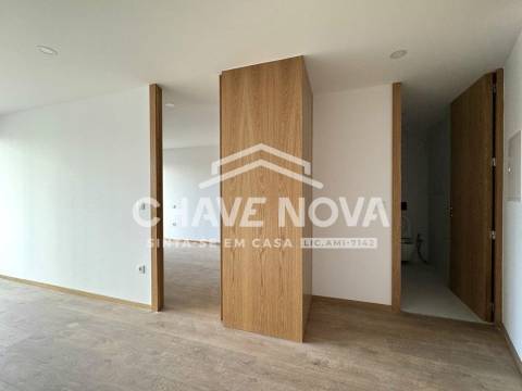 Arrendamento T1 c/lugar de garagem no Porto