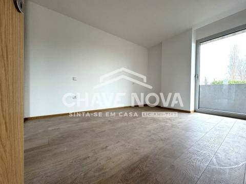 Arrendamento T1 c/lugar de garagem no Porto