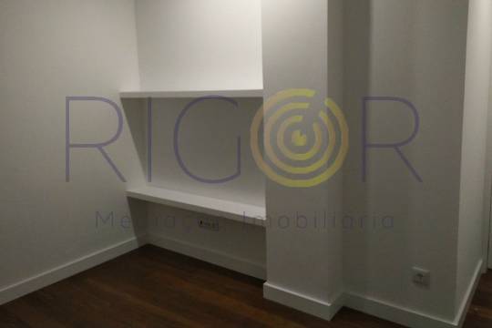 Apartamento T4 novo à rotunda da Boavista e Casa da Música