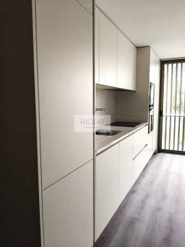 Apartamento T1 com varanda NOVO em Matosinhos Sul