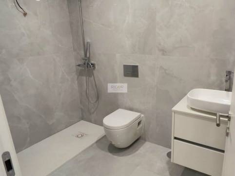Apartamento T1 com varanda NOVO em Matosinhos Sul