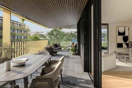 Apartamento T3 com varanda em construção