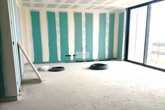 Apartamento T3, sala a poente com vista mar em Matosinhos.