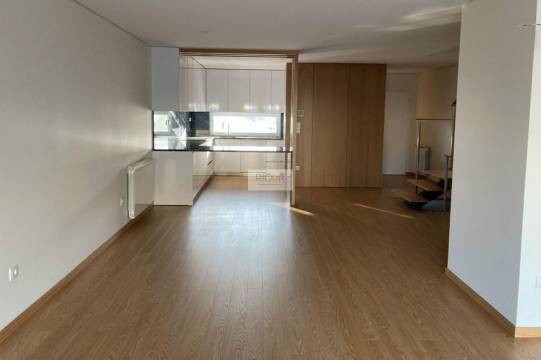 Moradia T4 em construção - Leça do Balio