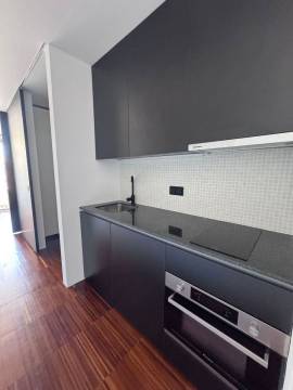 Apartamento T1 para arrendamento em Paranhos