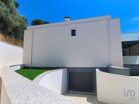 House in Leiria