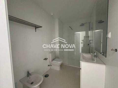 Apartamento T1 + 1 em Condominio Privado