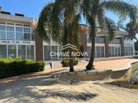 Apartamento T1 + 1 em Condominio Privado
