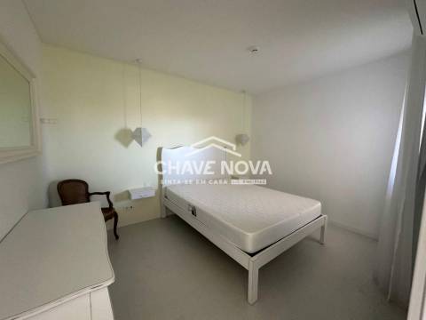 Apartamento T1 + 1 em Condominio Privado