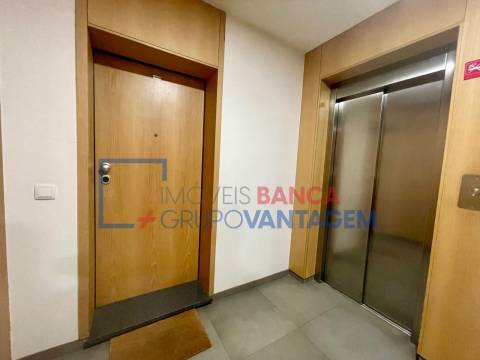 apartamento T3 à venda no coração do Bonfim, Porto.