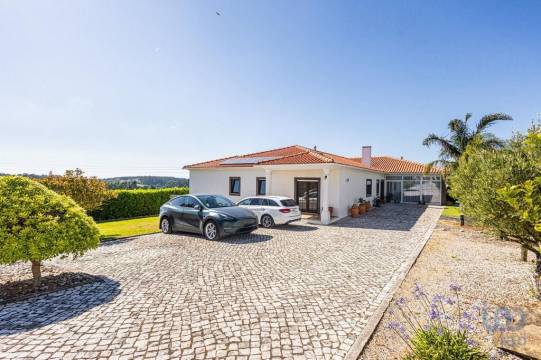 House in Alcobaça