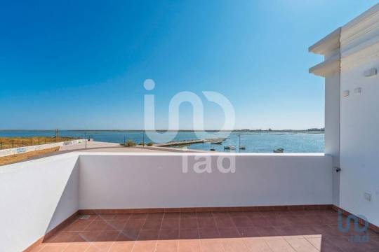 House in Faro