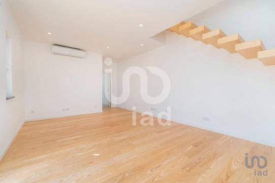 House in Faro
