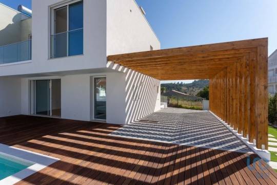 House in Sesimbra
