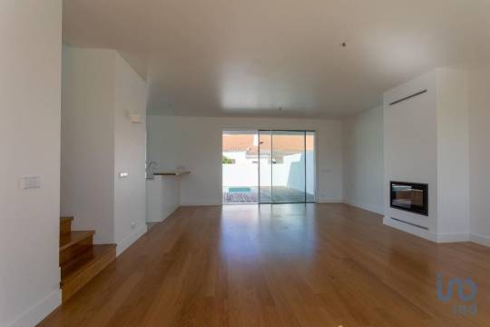 House in Sesimbra