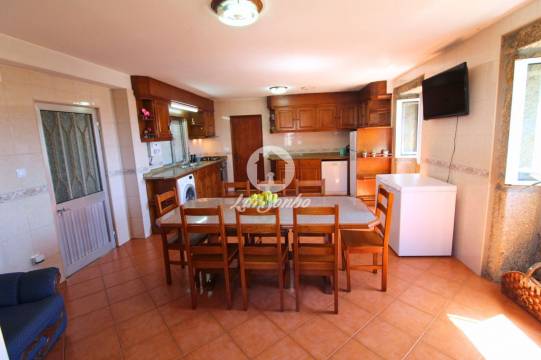Moradia isolada T4 +1 em Barcelos