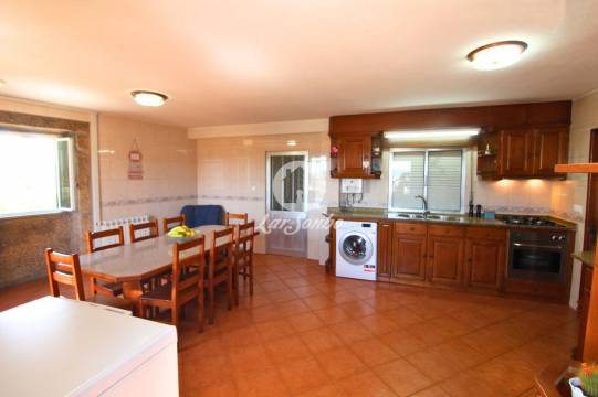 Moradia isolada T4 +1 em Barcelos
