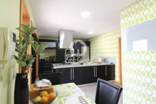 Moradia de Gaveto a 5 minutos de Barcelos