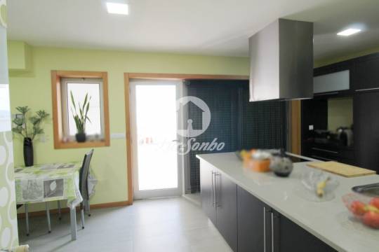 Moradia de Gaveto a 5 minutos de Barcelos