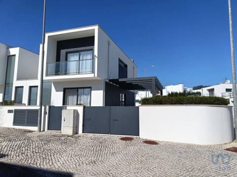 House in Caldas da Rainha