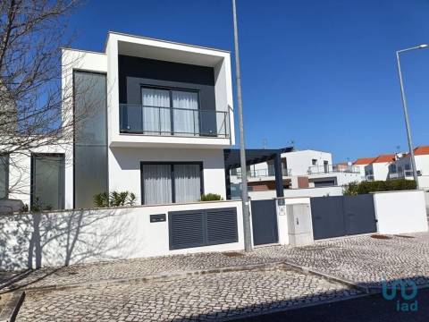 House in Caldas da Rainha