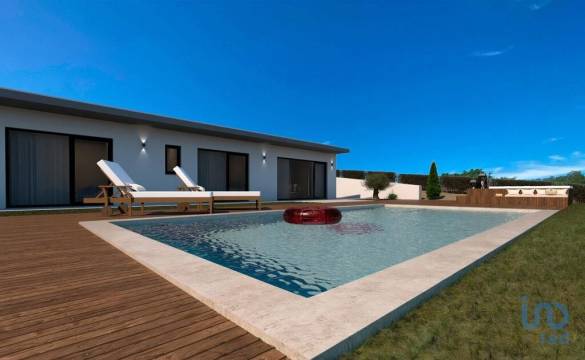 House in Cadaval