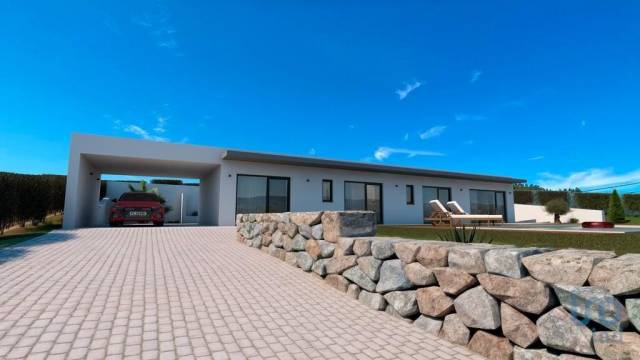 House in Cadaval