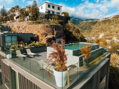 Apartment in Calheta