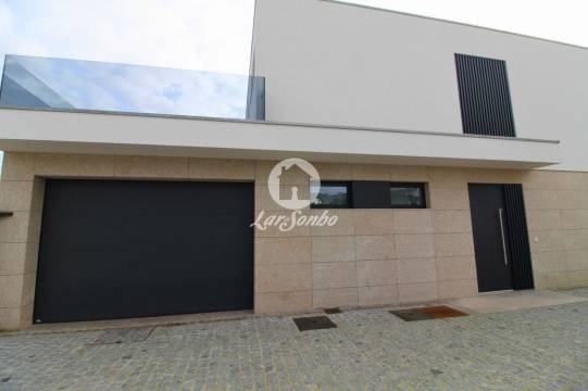 Moradia Nova em Barcelos