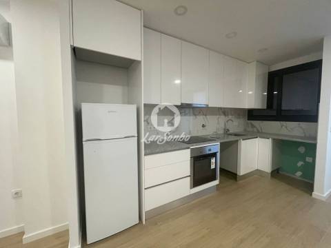 Apartamento T1 Novo junto ao IPCA