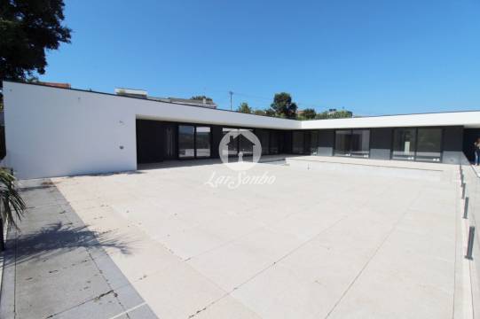 Moradias individual T4 em construção em Gondifelos, Famalicão
