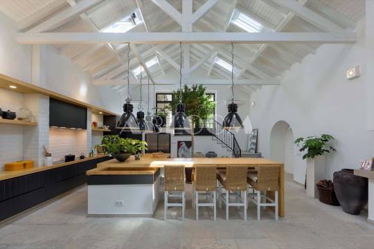 House in Faro