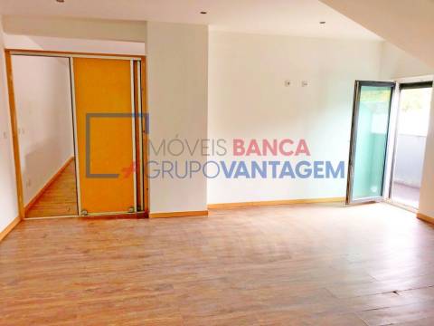 T3 duplex em Sapataria - Sobral Monte Agraço