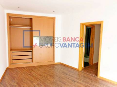 T3 duplex em Sapataria - Sobral Monte Agraço