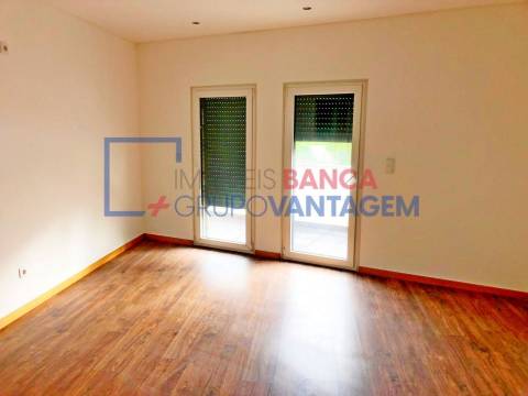T3 duplex em Sapataria - Sobral Monte Agraço