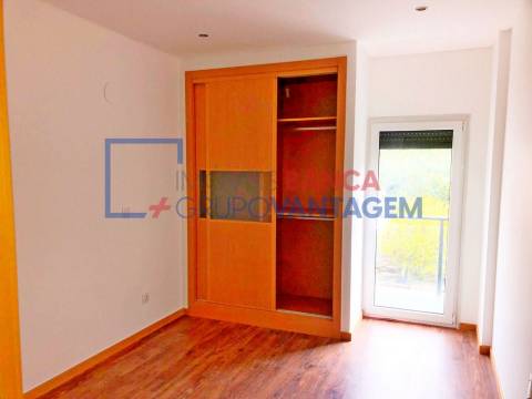 T3 duplex em Sapataria - Sobral Monte Agraço