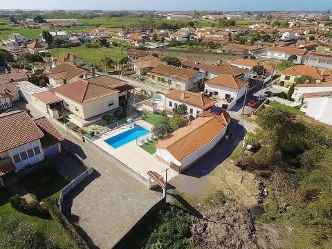 Unmissable Opportunity: Renovated Property with Pool in Local Accommodation!