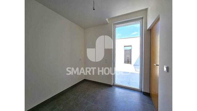Moradia T3 c/ terraço centro São Romão