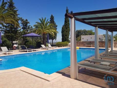 House in Faro