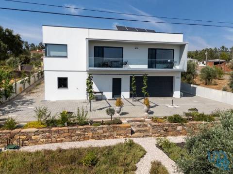 House in Arganil