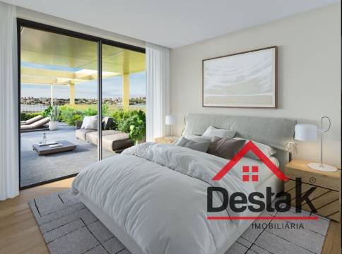 Apartamento T3 inserido no empreendimento Marina Douro