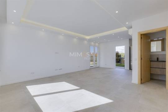 Nova Moradia Geminada T3 - Odiáxere, Lagos