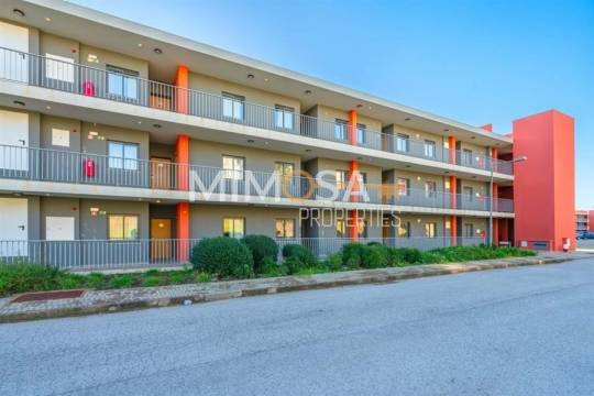 Apartamento T2 moderno e luxuoso perto do Autódromo de Portimão com vistas deslumbrantes