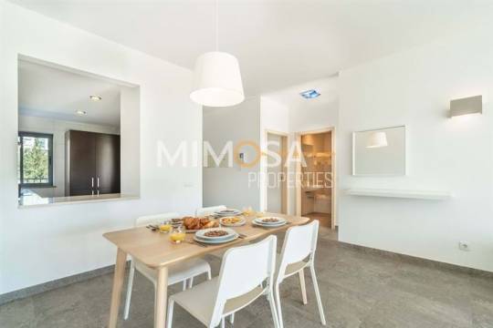 Apartamento T2 moderno e luxuoso perto do Autódromo de Portimão com vistas deslumbrantes