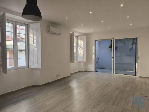 House in Faro
