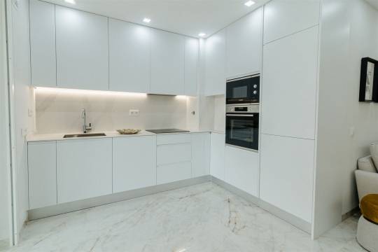 Apartamento T2 com piscina em fase de construção, em Lagos