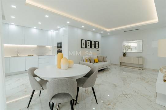 Apartamento T2 com piscina em fase de construção, em Lagos