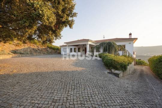 House in Porto de Mós