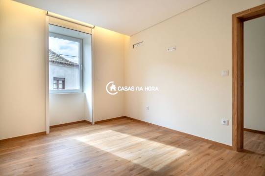 Andar moradia totalmente renovado | Lavra